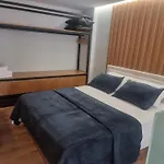 Centrepoint Stylish Apartment